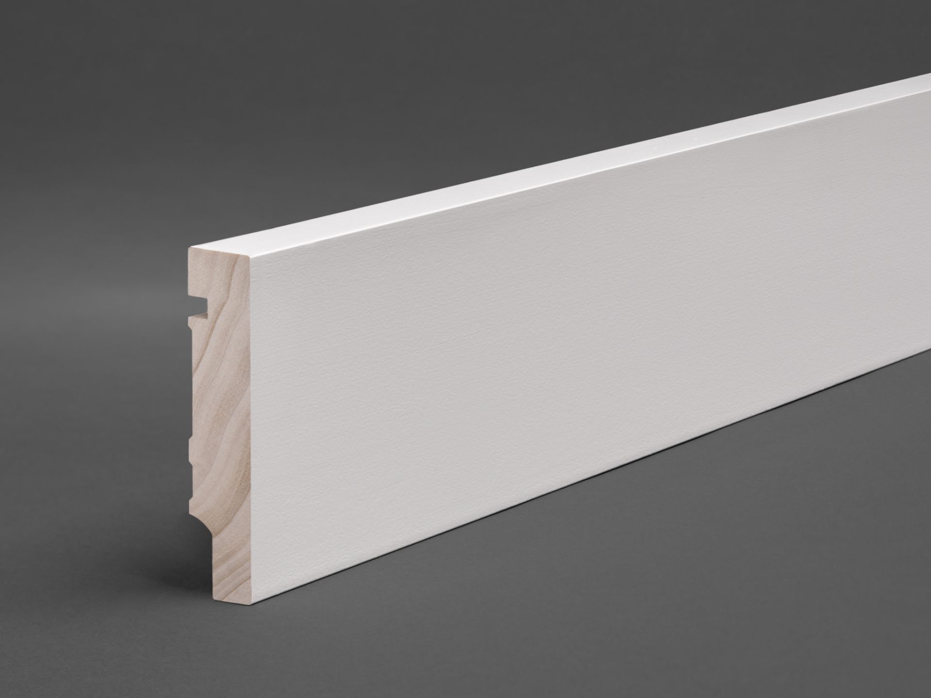 Profile 1231 skirting 80 x 16 mm top edge straight