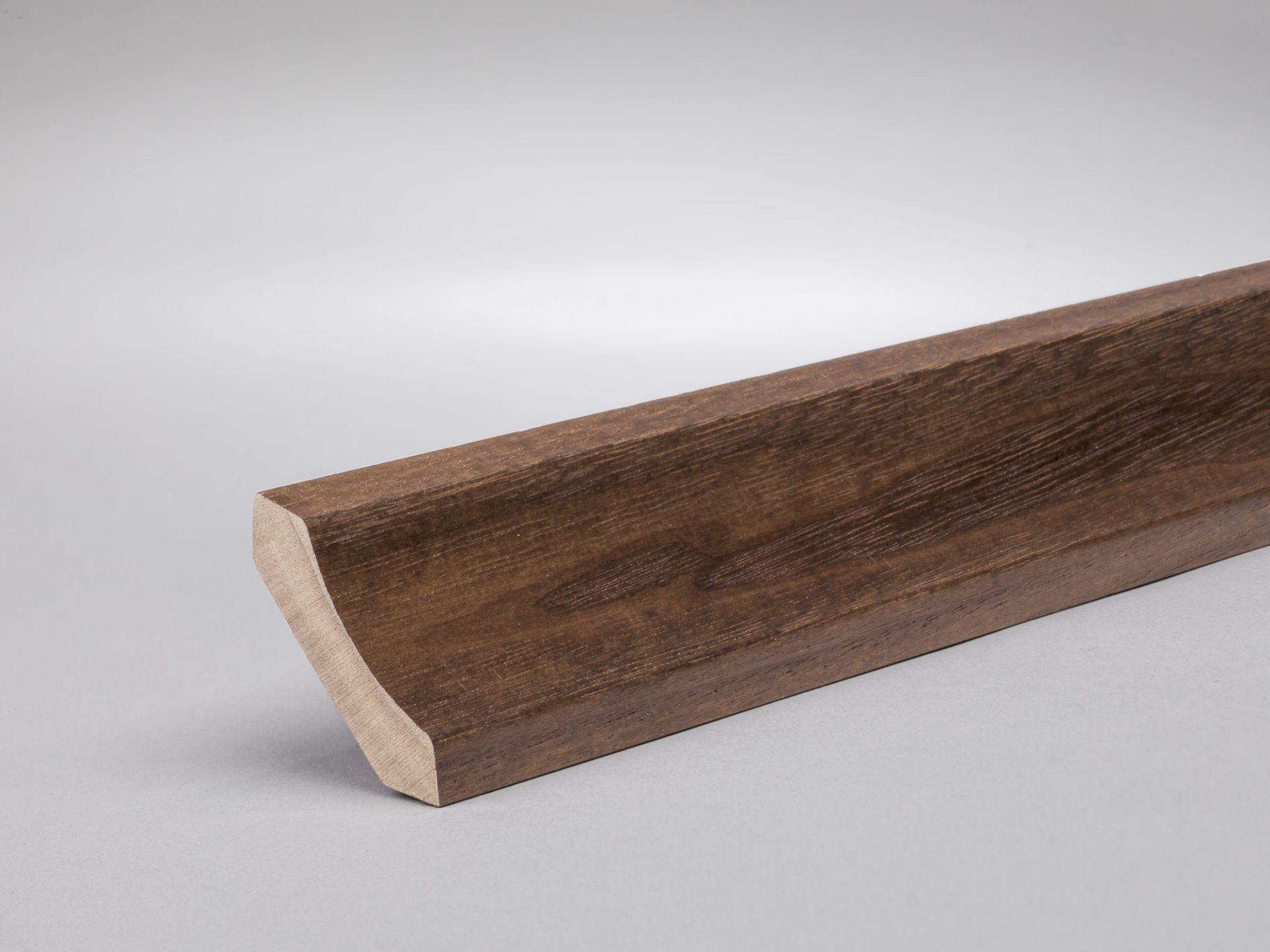 Preview Product 131 - Walnut