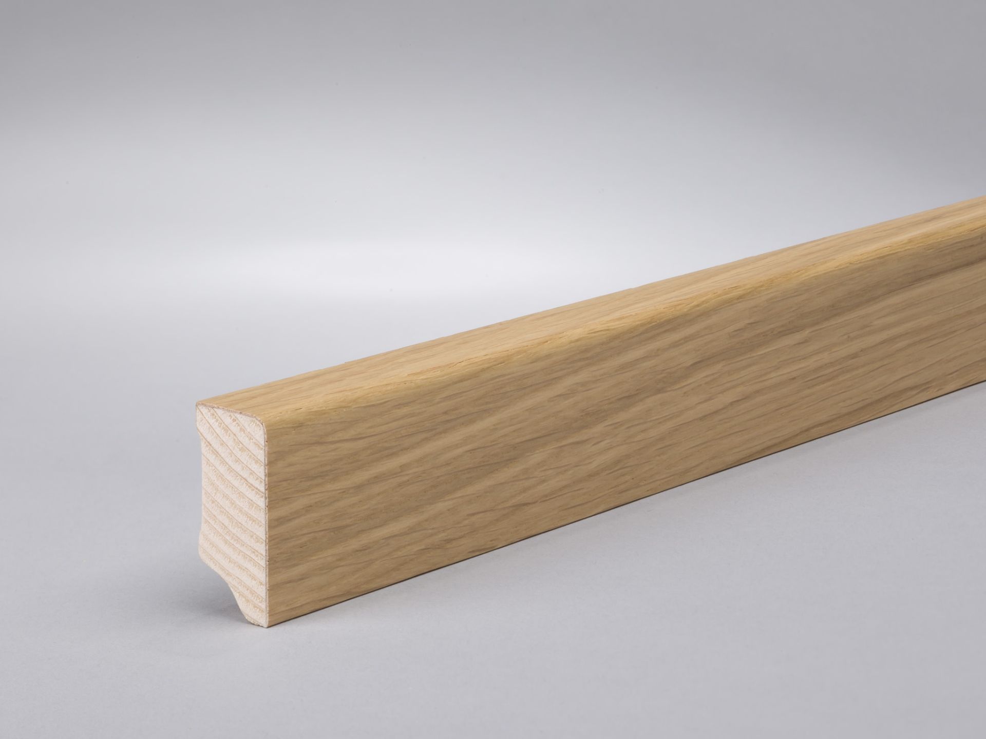 Profile 7800 veener board 40 x 15 mm with straight top edge