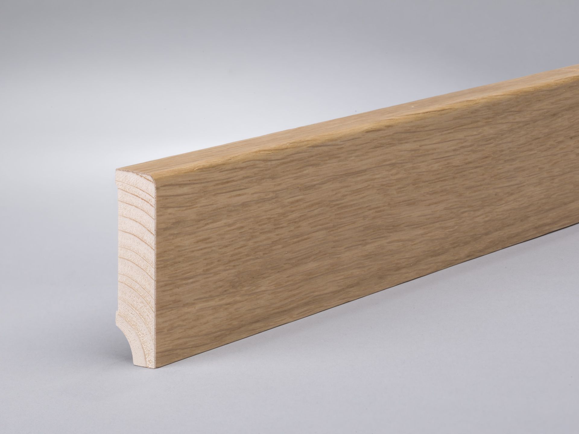 Profile 7810 veener board 60 x 15 mm with straight top edge